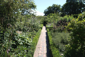 Sissinghurst_border