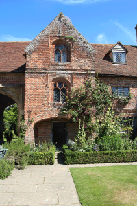 Sissinghurst_castle