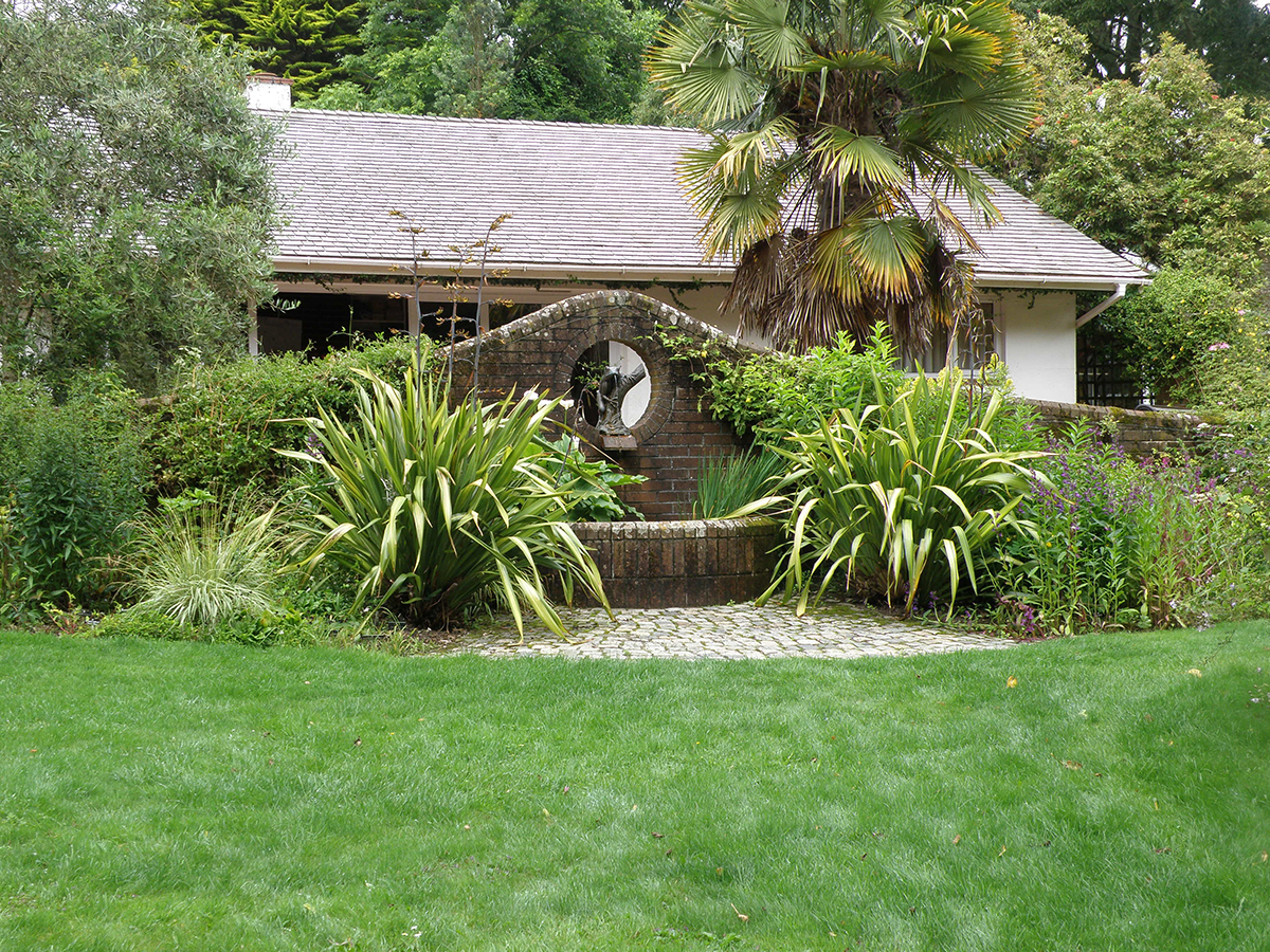 Pinetum Park & Pine Lodge Garden